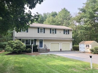61 Grove St, Upton, MA 01568