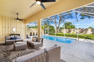 8701 Wakefield Dr, Palm Beach Gardens, FL 33410