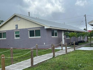 2850 Hinda Rd, West Palm Beach, FL 33403