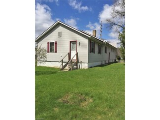 3078 Alliance Rd NW Unit 16B, Malvern, OH 44644