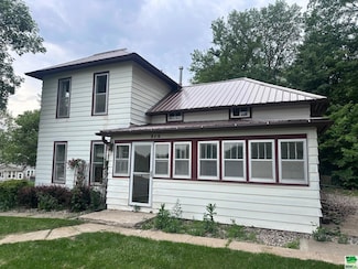 215 N Union St, Ponca, NE 68770