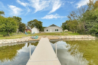 4986 E Eagle Lake Rd, Willmar, MN 56201
