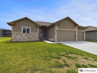 6460 S 208th St, Elkhorn, NE 68022