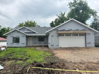 16 Tower St, Kensington, MN 56343