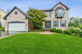 809 Pleasant St, Fox River Grove, IL 60021