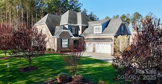 407 Blue Bay Ct, York, SC 29745
