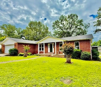 90 Dennison Heights, Batesville, AR 72501