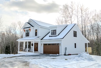 709 W Hill Rd, Ludlow, VT 05149