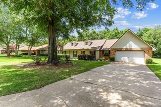5660 Nicklaus Ln, Milton, FL 32570