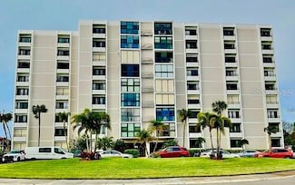 855 Bayway Blvd Unit 207, Clearwater Beach, FL 33767