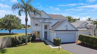 33 Swallow Dr, Boynton Beach, FL 33436