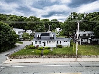258 Simmonsville Ave, Johnston, RI 02919
