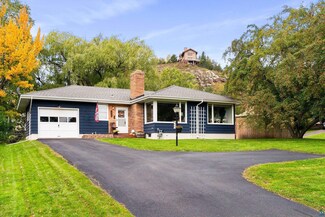 927 N 40th Ave E, Duluth, MN 55804