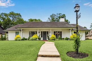 10047 Doliver Dr, Houston, TX 77042