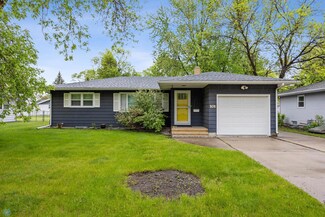 101 23rd Ave N, Fargo, ND 58102
