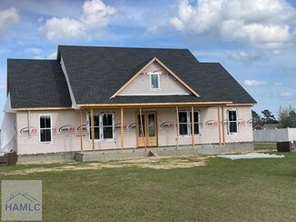 25 Hayden Ln, Jesup, GA 31545