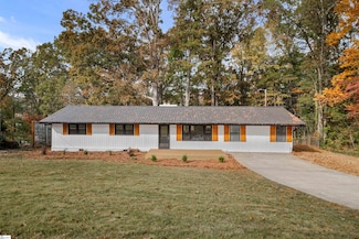 106 Riverview Dr, Greenville, SC 29611