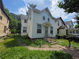 625 N Barstow St Unit 1, Eau Claire, WI 54703