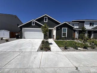 9404 Woodland Creek Dr, Bakersfield, CA 93314