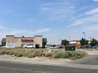 4800 Paradise Way, West Richland, WA 99353