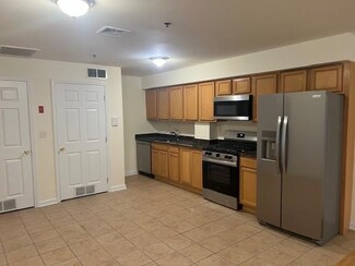 1031 Clinton St Unit 2B, Hoboken, NJ 07030