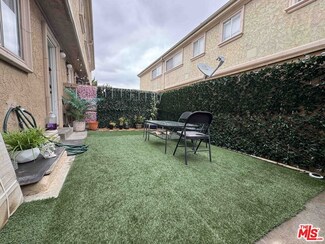 20159 Cohasset St Unit 7, Winnetka, CA 91306