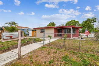 3324 W Saint Joseph St, Tampa, FL 33607