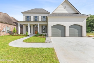 300 Amber Pond Ln, Lafayette, LA 70508