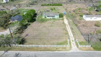 2105 Rohde Rd, Kyle, TX 78640