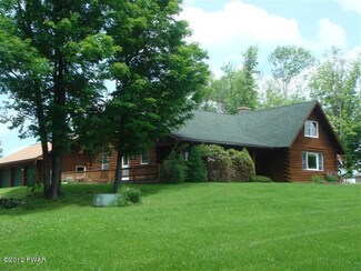 21 Leah Ln, Waymart, PA 18472