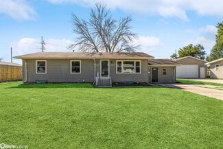 1124 Windsor Place, Belmond, IA 50421