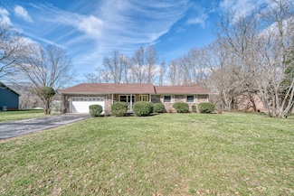 1561 Edgefield Ct, Cookeville, TN 38506