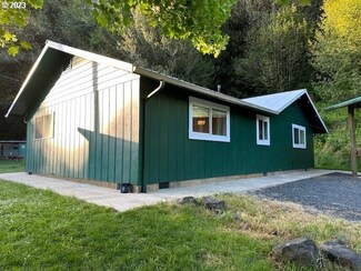 96937 Morgan Creek Ln, Coos Bay, OR 97420
