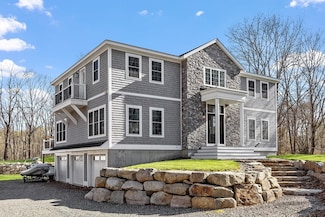 3 Toronto Ave, Gloucester, MA 01930