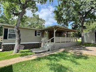 40 Mccrory Dr, Huntsville, TX 77320