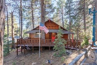 31321 Circle View Dr, Running Springs, CA 92382