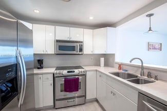 20335 W Country Club Dr Unit 2410, Aventura, FL 33180