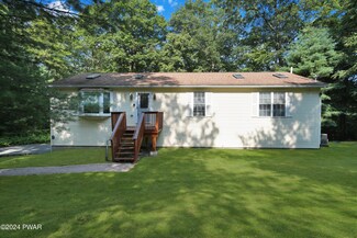 100 Kunigunde Dr, Milford, PA 18337