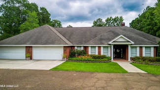 6758 U S Highway 98, Hattiesburg, MS 39402