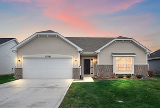 10981 Thomas St, Winfield, IN 46307