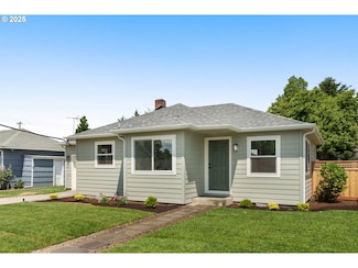 735 SE Walnut St, Hillsboro, OR 97123
