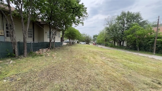 521 E 8th St, Dallas, TX 75203