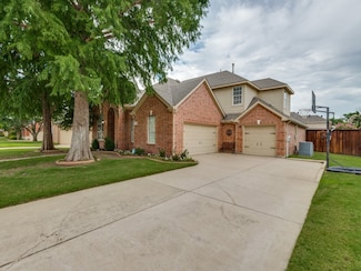 1301 Glen Hollow Ln, Flower Mound, TX 75028