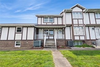 112 Alpen Strasse Dr, Latrobe, PA 15650