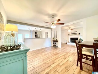 112 Little Creek Cir, Chelsea, AL 35043