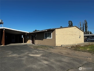 438 Biggs Dr NE, Moses Lake, WA 98837