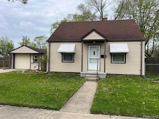 28273 Schram St, Roseville, MI 48066