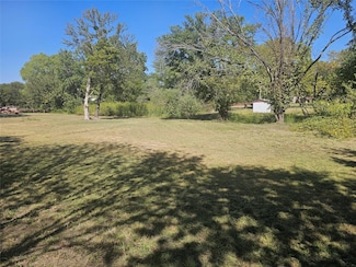 105 Huling Dr, Azle, TX 76020