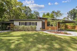 1402 E Mimosa Dr, Plant City, FL 33563