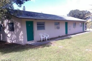 3910 Lora St, Fort Myers, FL 33916